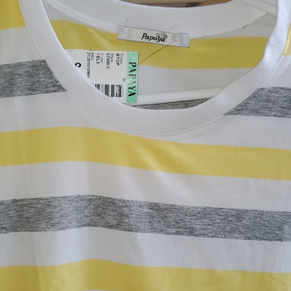 Tee Shirt - Picture 2 of 5